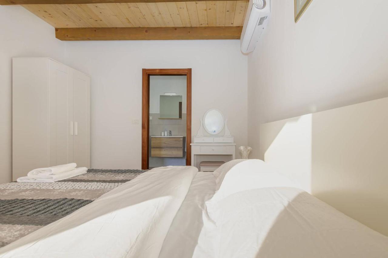 Villa David - Luxurious Secluded Villa With A Heated Pool Butkovići Exteriér fotografie